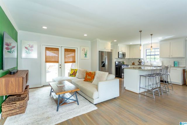 1621 CRESTHILL ROAD, Birmingham, AL 35213