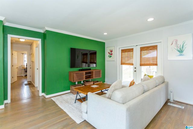 1621 CRESTHILL ROAD, Birmingham, AL 35213