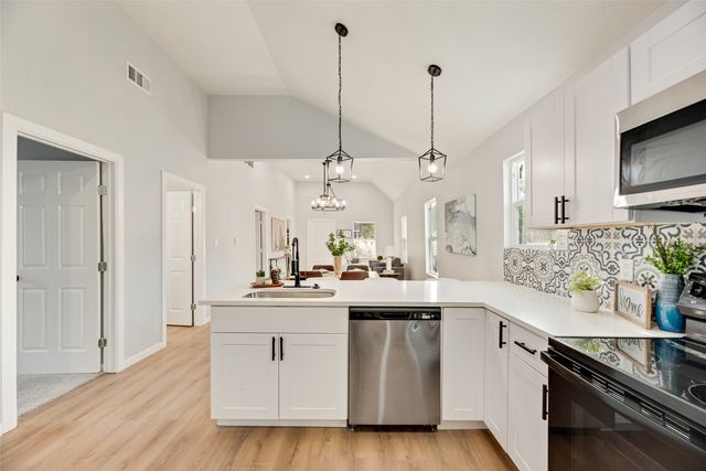 1101 Freeman Street, Fort Worth, TX 76104