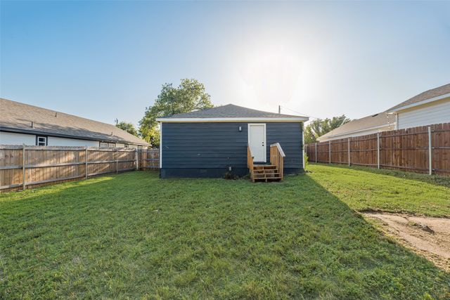 1101 Freeman Street, Fort Worth, TX 76104