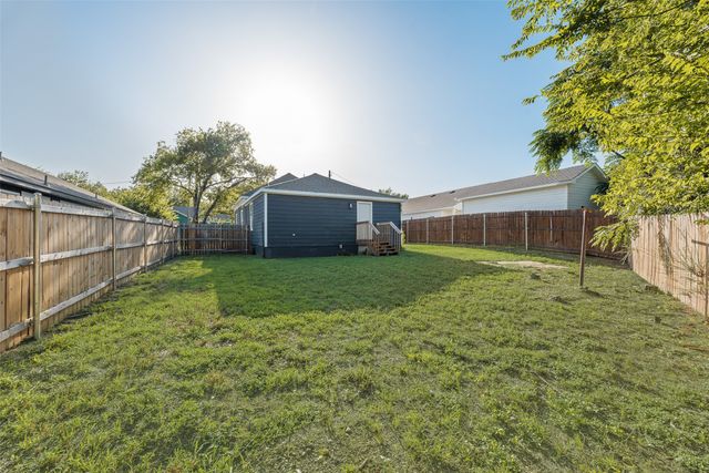 1101 Freeman Street, Fort Worth, TX 76104