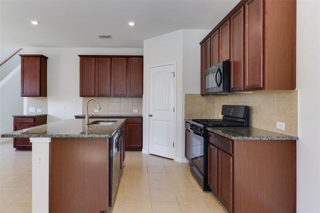 2912 Cotton Gin DR, Round Rock, TX 78664