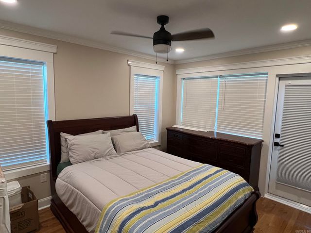6223 CANTRELL Road, Little Rock, AR 72207