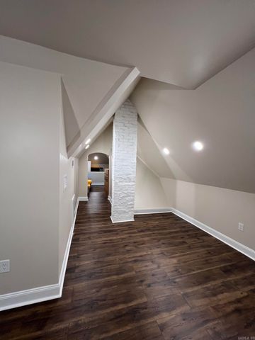 6223 CANTRELL Road, Little Rock, AR 72207