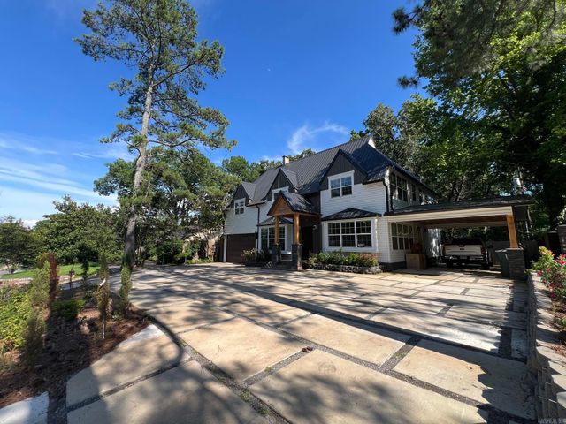 6223 CANTRELL Road, Little Rock, AR 72207