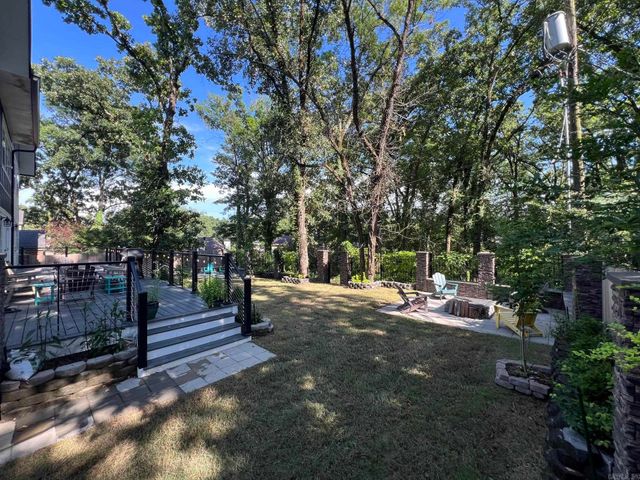 6223 CANTRELL Road, Little Rock, AR 72207