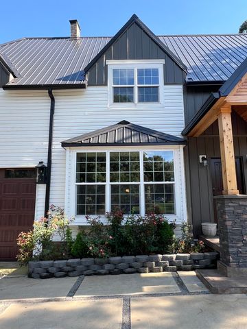 6223 CANTRELL Road, Little Rock, AR 72207