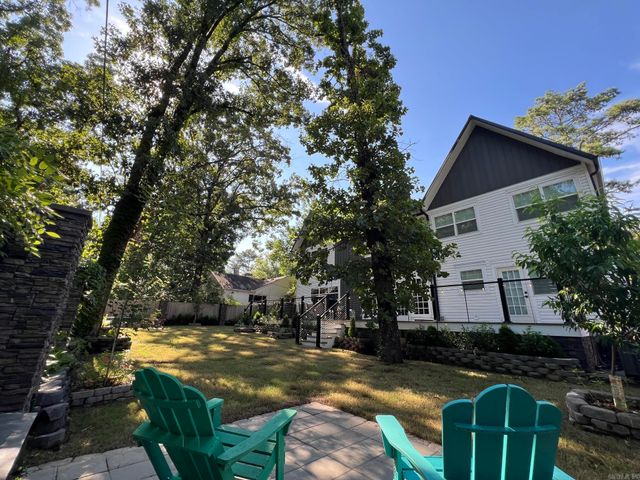 6223 CANTRELL Road, Little Rock, AR 72207