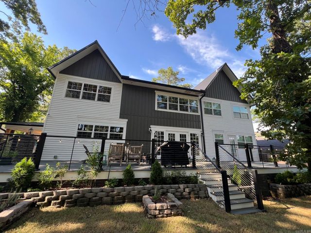 6223 CANTRELL Road, Little Rock, AR 72207