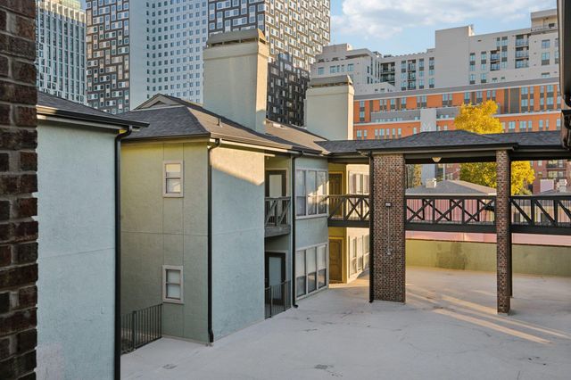 807 W 25th ST 302, Austin, TX 78705