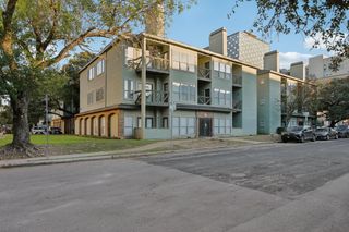 807 W 25th ST 302, Austin, TX 78705