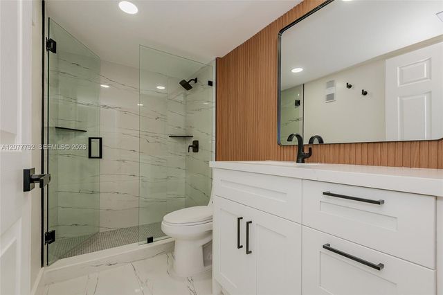 1709 Whitehall Drive 103, Davie, FL 33324