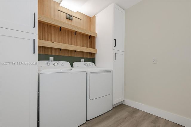 1709 Whitehall Drive 103, Davie, FL 33324