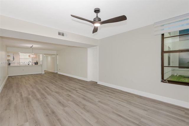 1709 Whitehall Drive 103, Davie, FL 33324