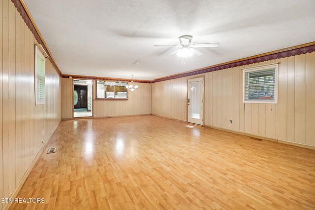 149 Horseshoe Circle, Jamestown, TN 38556