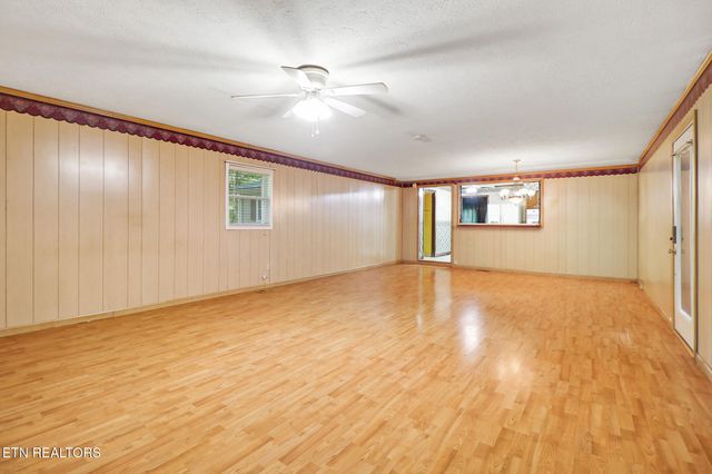 149 Horseshoe Circle, Jamestown, TN 38556