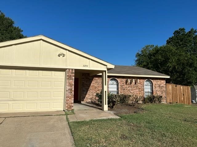 5204 HENDRIX Drive, The Colony, TX 75056