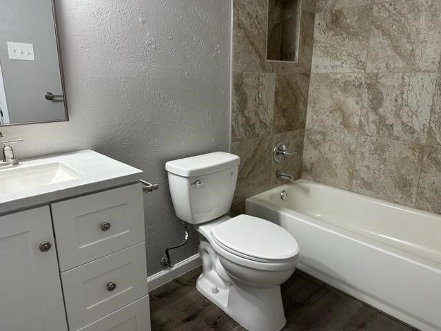 5204 HENDRIX Drive, The Colony, TX 75056