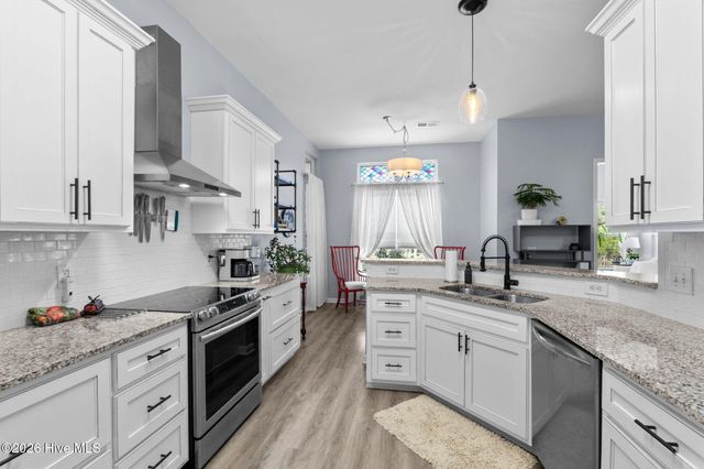 886 Willow Walk NW, Calabash, NC 28467