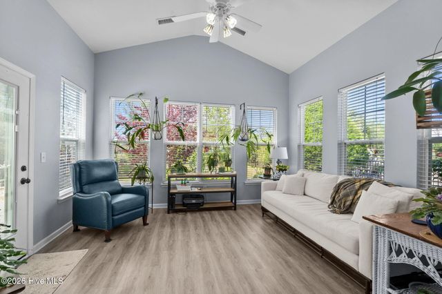 886 Willow Walk NW, Calabash, NC 28467