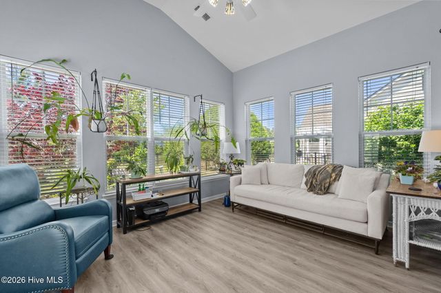 886 Willow Walk NW, Calabash, NC 28467