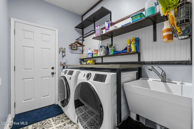 886 Willow Walk NW, Calabash, NC 28467