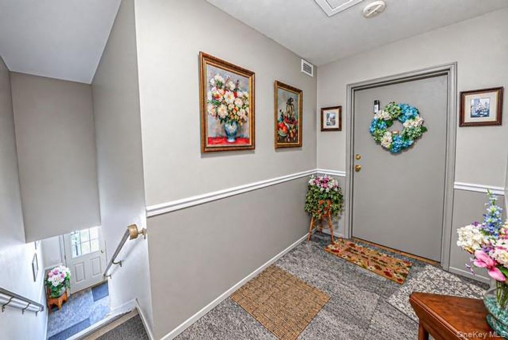 260 Waverly Avenue 72, Patchogue, NY 11772 — photo 2
