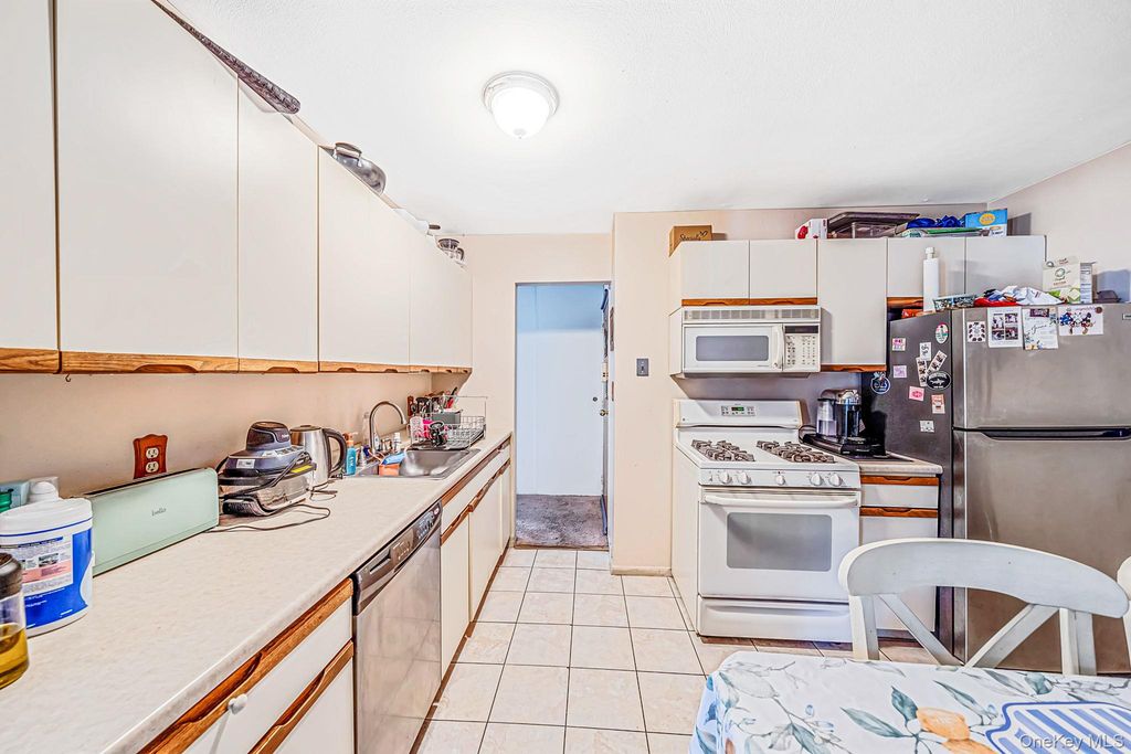 260 Waverly Avenue 72, Patchogue, NY 11772 — photo 5