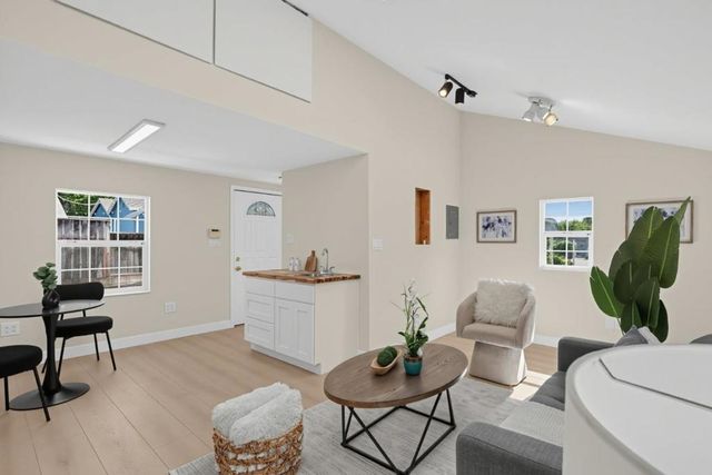 715 Hudson Street, Redwood City, CA 94061