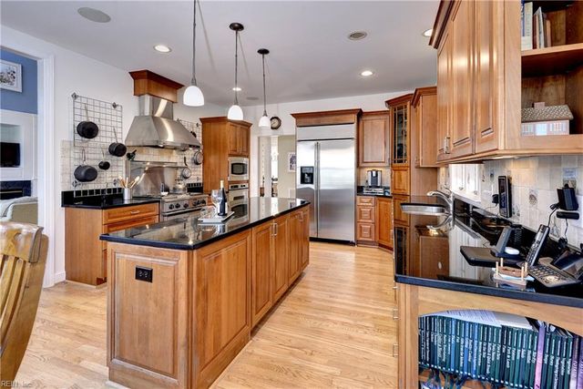 100 Westbury, Williamsburg, VA 23188