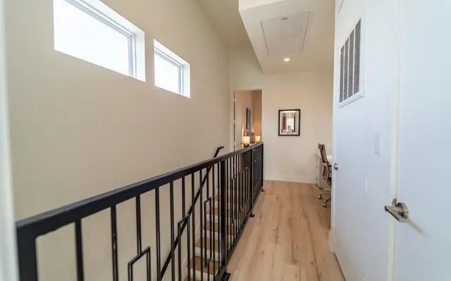 3275 Summer Street 6101, Houston, TX 77007