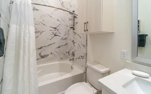 3275 Summer Street 6101, Houston, TX 77007