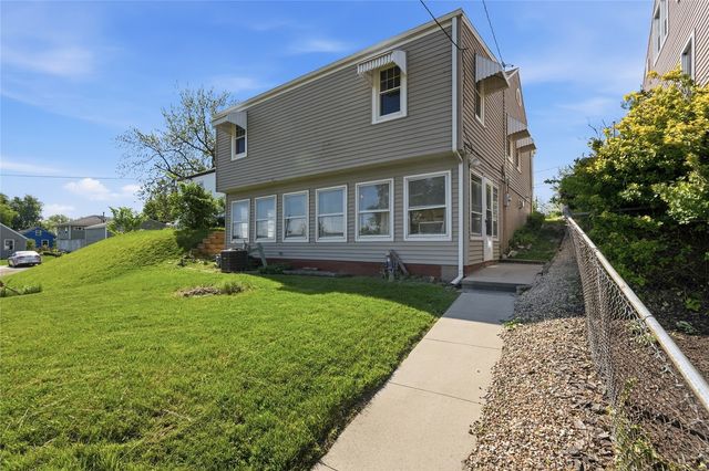 918 22nd Ave SW, Cedar Rapids, IA 52404