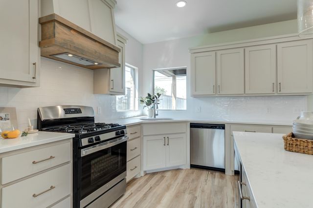 210 Main Street, New Home, TX 79383