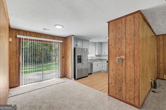 8220 Englewood Trail, Riverdale, GA 30274