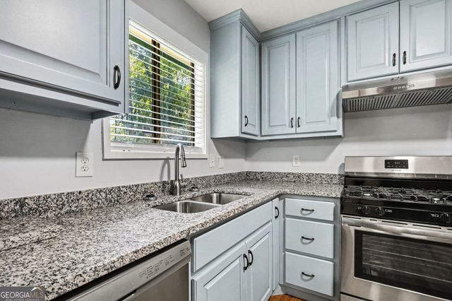 8220 Englewood Trail, Riverdale, GA 30274