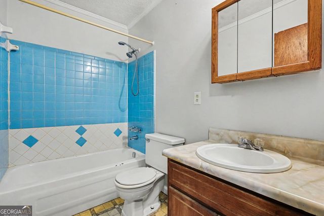 8220 Englewood Trail, Riverdale, GA 30274