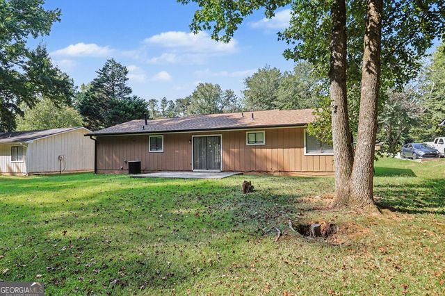 8220 Englewood Trail, Riverdale, GA 30274