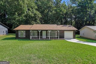 8220 Englewood Trail, Riverdale, GA 30274