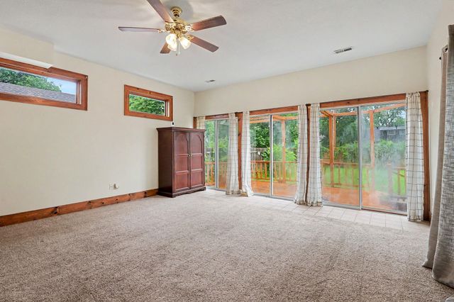 1044 N Perry Ave, Wichita, KS 67203