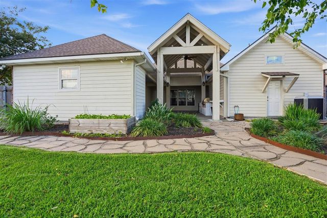 2245 S Kingswood St Street, Lake Charles, LA 70605