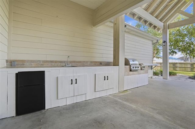2245 S Kingswood St Street, Lake Charles, LA 70605