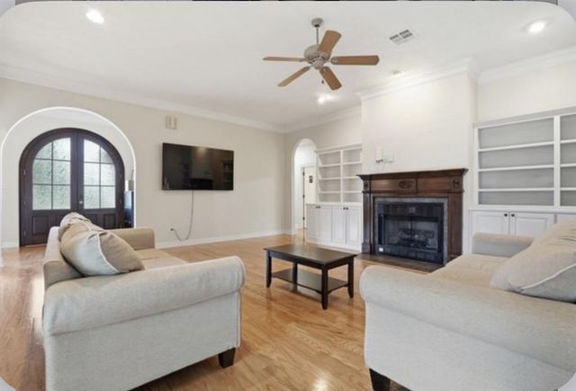 2245 S Kingswood St Street, Lake Charles, LA 70605