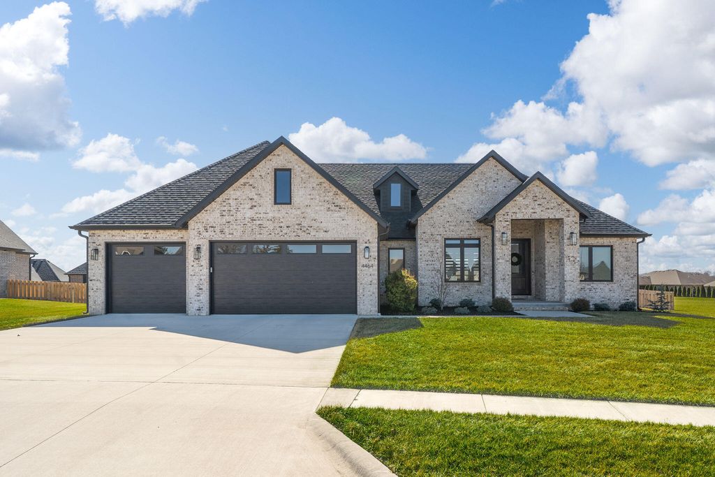 4464 E Lancaster Way, Springfield, MO 65802