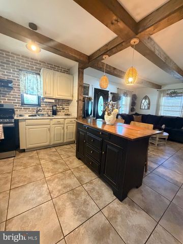 405 TALLADEGA DR, Wilmington, DE 19801