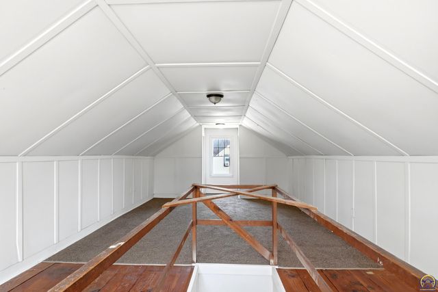 2638 SE Virginia AVE, Topeka, KS 66605