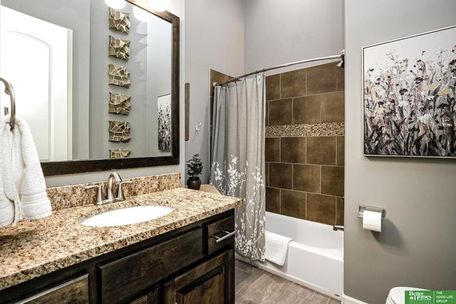 3906 N 195th Street, Elkhorn, NE 68022