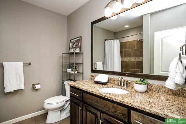 3906 N 195th Street, Elkhorn, NE 68022