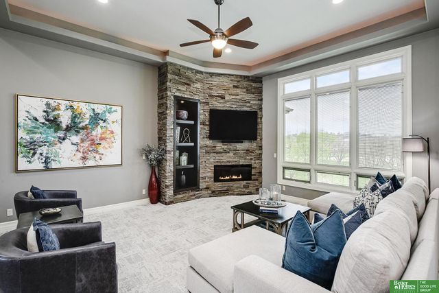 3906 N 195th Street, Elkhorn, NE 68022