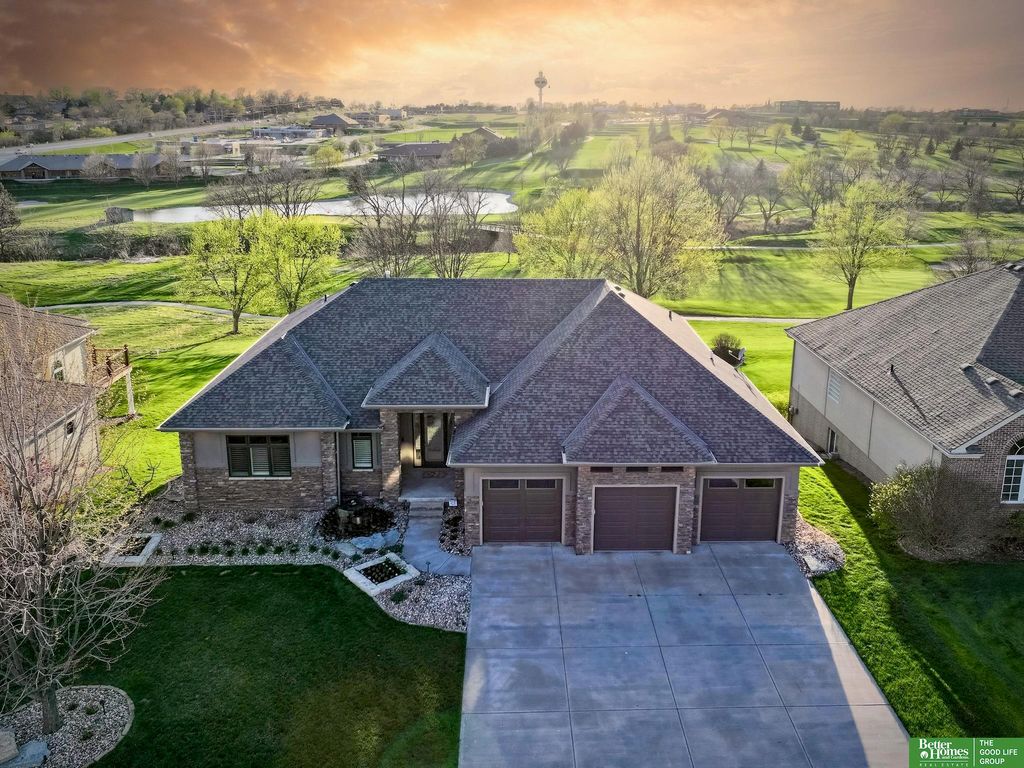 3906 N 195th Street, Elkhorn, NE 68022